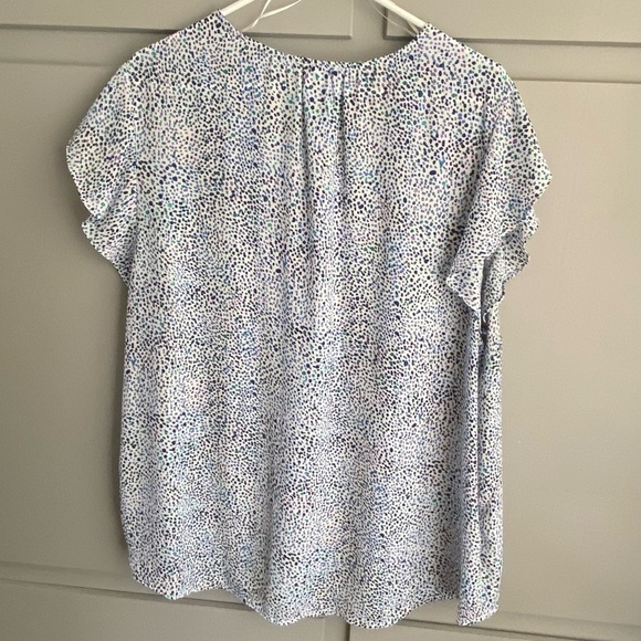 Carolina Belle (Dress Barn) Blue and White Flutter Sleeve Blouse Size 1X - Picture 5 of 7